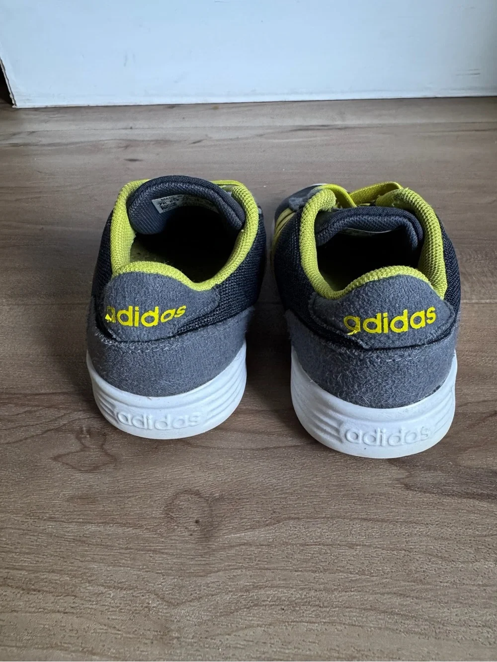 adidas three stripe